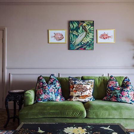 Russell Court By Orenda-Luxe Llandudno Esterno foto