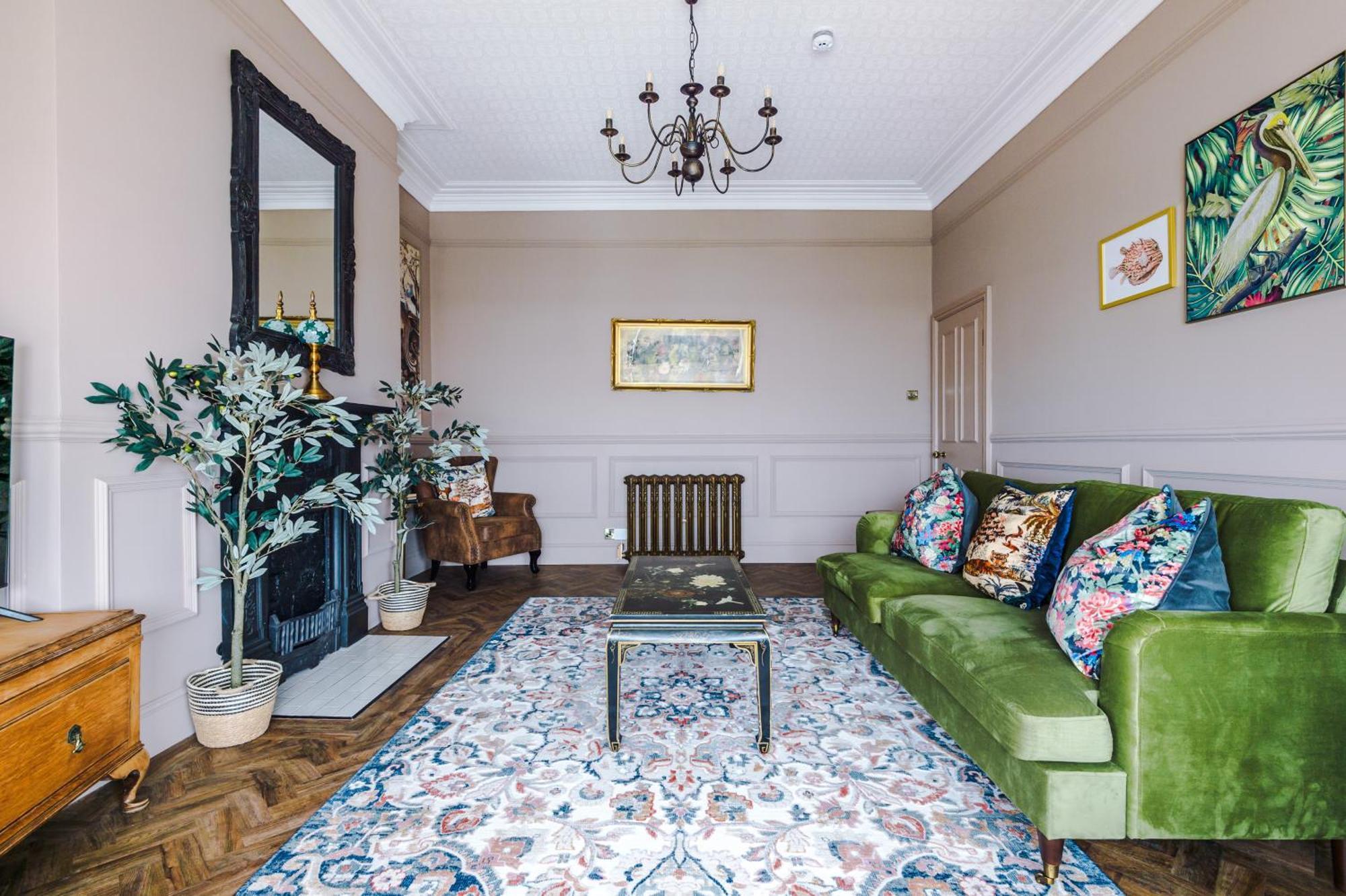 Russell Court By Orenda-Luxe Llandudno Esterno foto