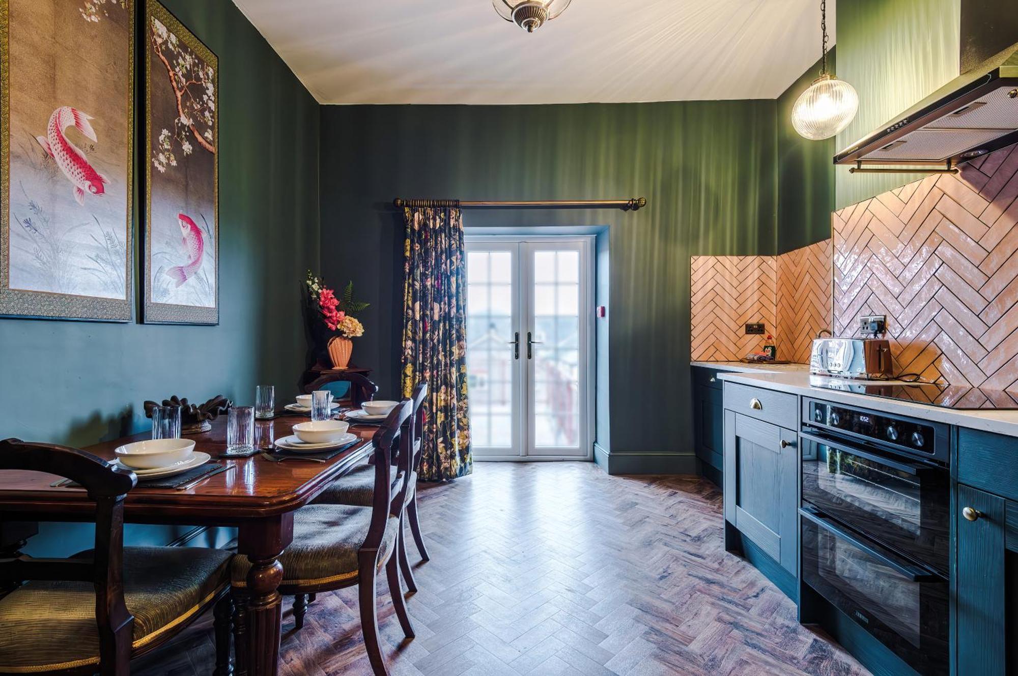 Russell Court By Orenda-Luxe Llandudno Esterno foto